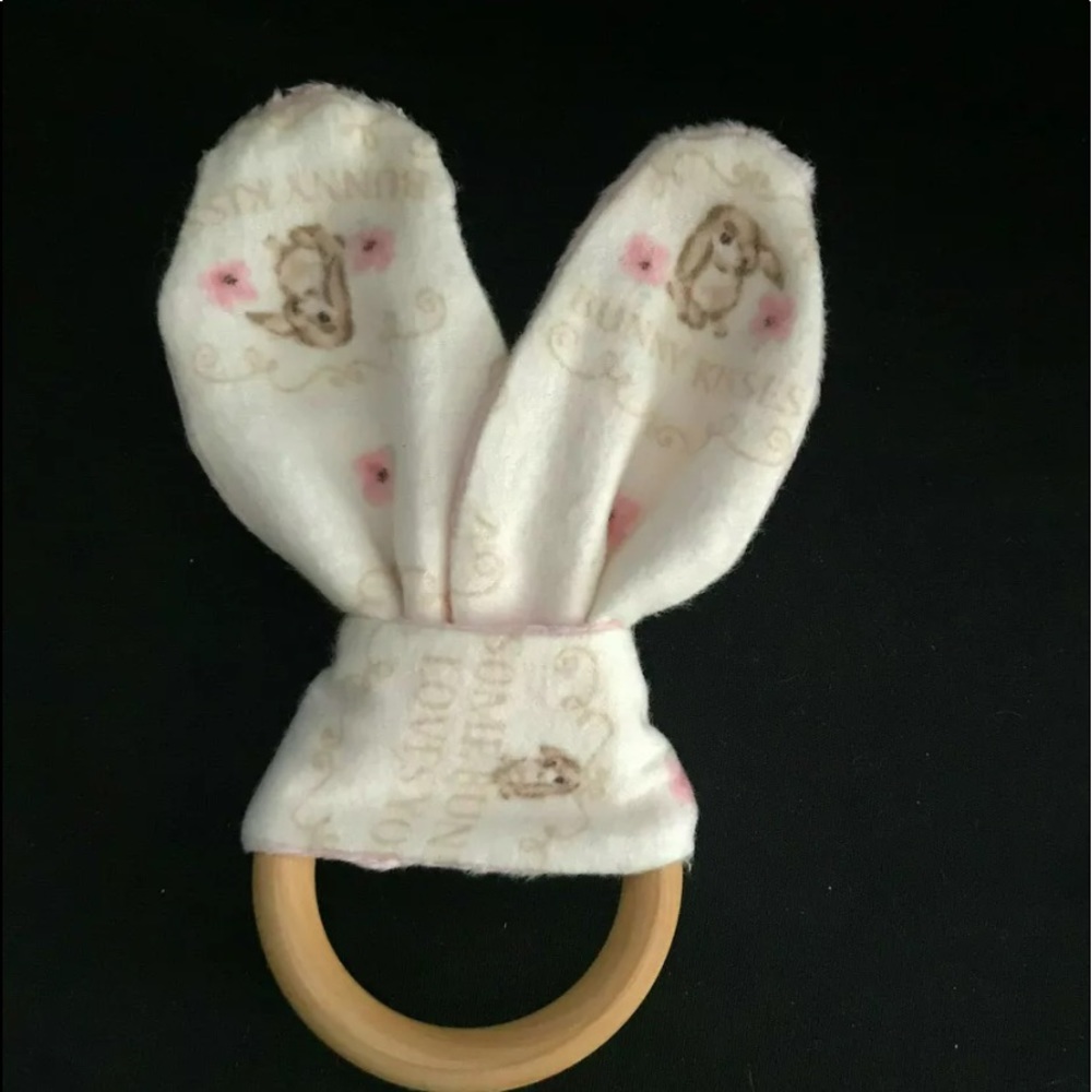 Handmade Natural Wooden Bunny Ears Teething Ring🐰